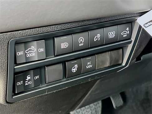 New 2026 Toyota Tundra Platinum image 19