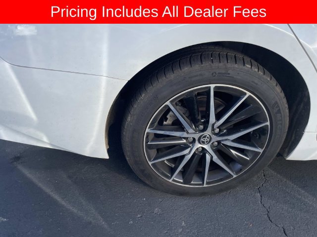Used 2022 Toyota Camry SE FWD image 9