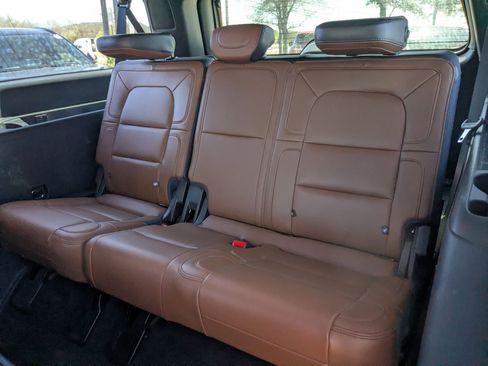 Used 2023 Lincoln Navigator L Reserve image 26