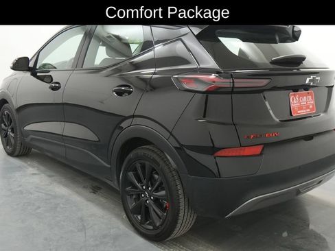 Used 2023 Chevrolet Bolt EUV LT w/ Convenience Package FWD image 6