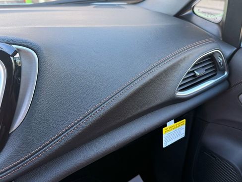 New 2026 Chrysler Pacifica Pinnacle FWD image 22