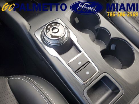 Used 2024 Ford Escape Platinum image 19