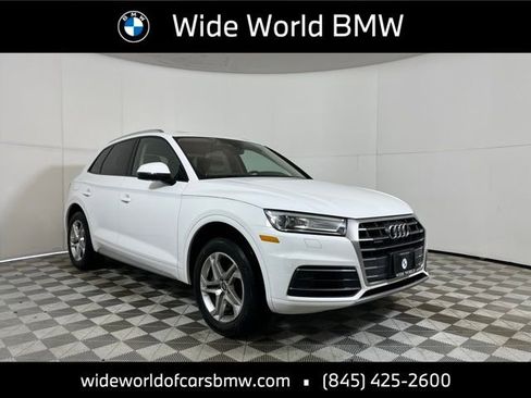 Used 2018 Audi Q5 2.0T Premium w/ Convenience Package image 1