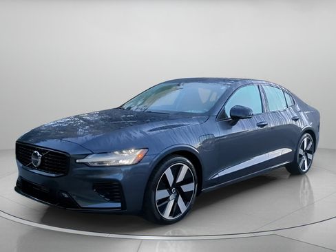 Used 2024 Volvo S60 T8 Ultimate AWD/4WD image 12