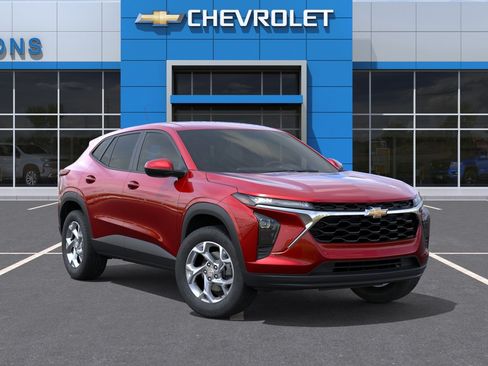 New 2026 Chevrolet Trax LS w/ LS Convenience Package FWD image 8