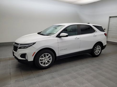 Used 2022 Chevrolet Equinox LT image 2