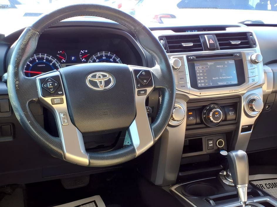 Used 2016 Toyota 4Runner SR5 AWD/4WD image 11
