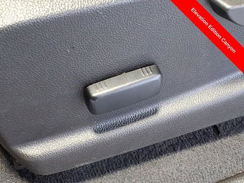 Used 2022 GMC Canyon Elevation image 14