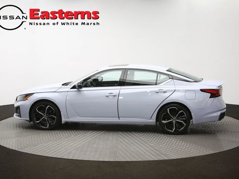 Used 2023 Nissan Altima 2.5 SR w/ SR Premium Package FWD image 60