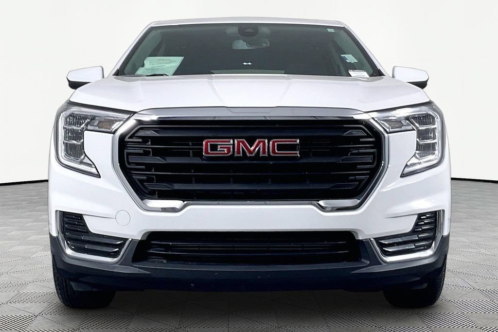Certified 2023 GMC Terrain SLE FWD image 2