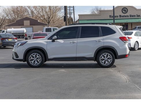 Certified 2023 Subaru Forester Premium image 6