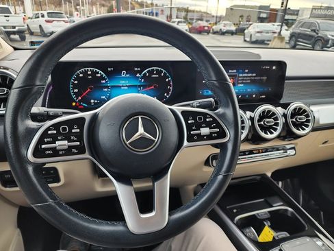 Used 2023 Mercedes-Benz GLB 250 image 18