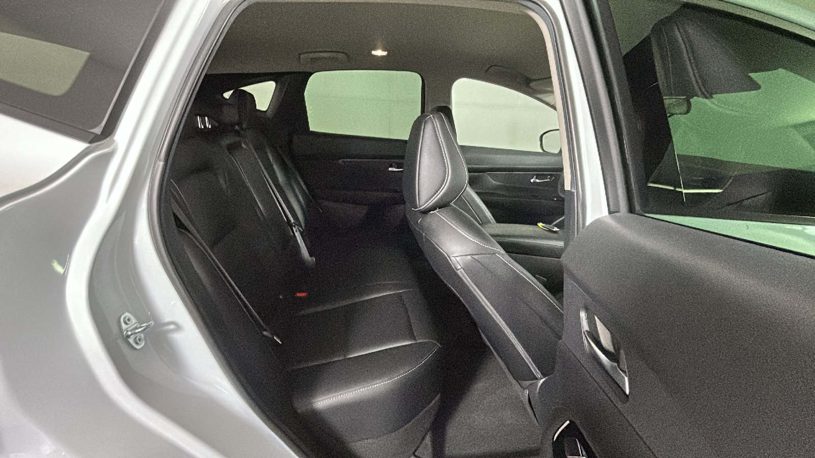 Used 2025 Nissan Murano SV FWD image 34