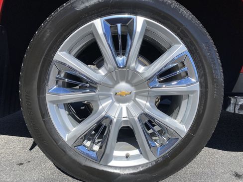 Used 2023 Chevrolet Tahoe High Country image 13