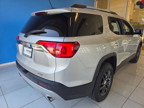 Used 2019 GMC Acadia SLT w/ LPO, Floor Liner Package FWD image 6
