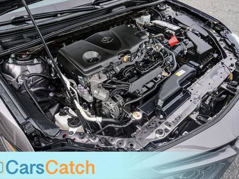Used 2021 Toyota Camry SE FWD image 33