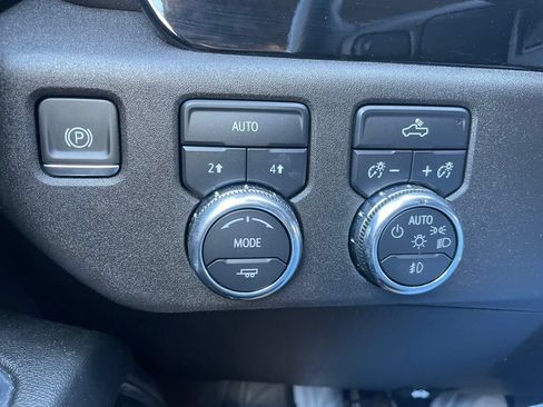Used 2024 GMC Sierra 1500 Elevation AWD/4WD image 45