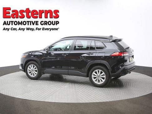 Used 2022 Toyota Corolla Cross LE image 61