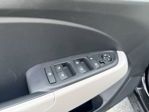 New 2026 Hyundai Venue SEL image 14