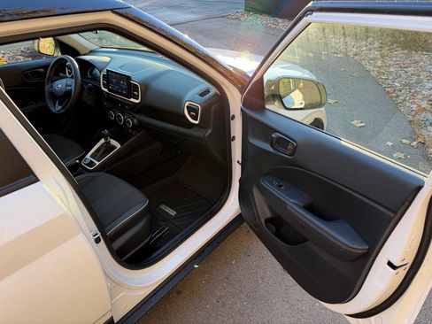 New 2026 Hyundai Venue SEL image 11