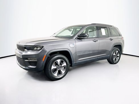 Used 2022 Jeep Grand Cherokee Limited 4xe image 3