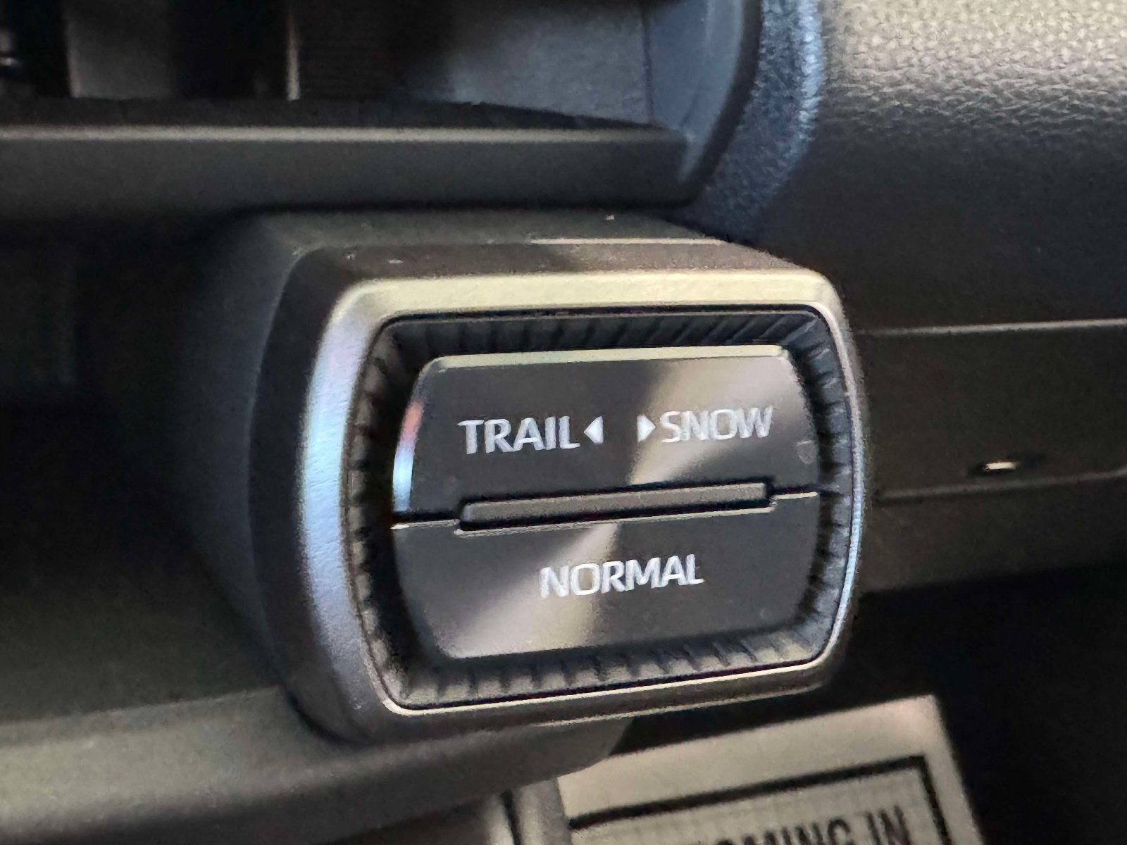 Used 2026 Toyota RAV4 SE w/ Convenience Package AWD/4WD image 32
