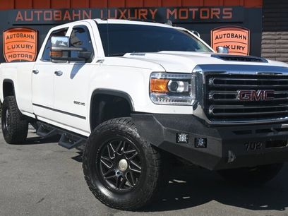 Used 2019 GMC Sierra 2500 SLT w/ Duramax Plus Package