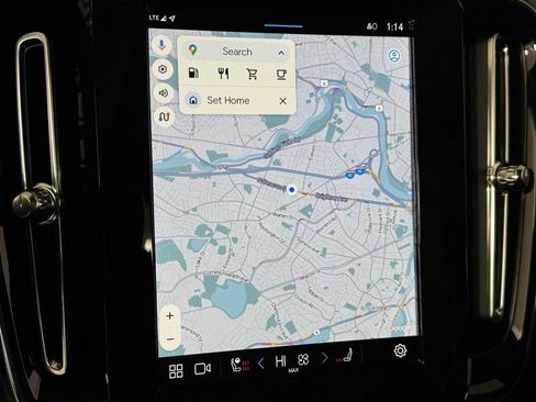 New 2025 Volvo XC40 B5 Plus w/ Climate Package image 26