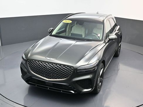 Used 2025 Genesis GV70 3.5T Sport w/ Sport Prestige Package image 22