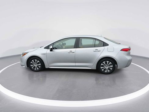 Used 2020 Toyota Corolla LE image 5