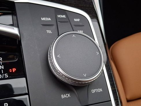 Used 2023 BMW 330i xDrive Sedan w/ Premium Package image 23