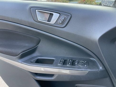 Used 2021 Ford EcoSport SE image 19