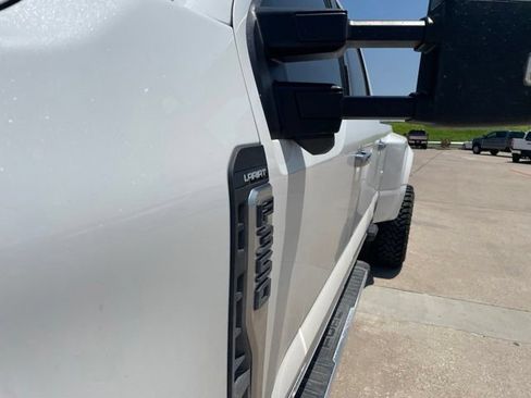Used 2024 Ford F350 Lariat w/ Chrome Package AWD/4WD image 10
