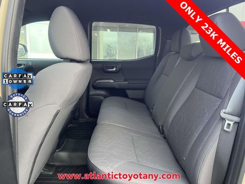 Used 2019 Toyota Tacoma TRD Sport image 17