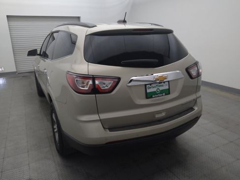 Used 2016 Chevrolet Traverse LT FWD image 6