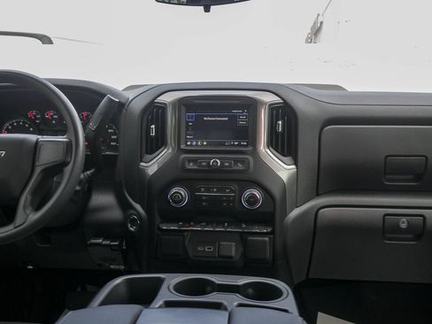 Used 2026 Chevrolet Silverado 1500 Custom Trail Boss AWD/4WD image 12