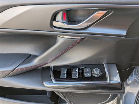 Certified 2023 MAZDA CX-9 Carbon Edition image 11