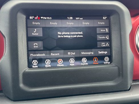 Certified 2021 Jeep Wrangler Unlimited Rubicon w/ Cold Weather Group image 29