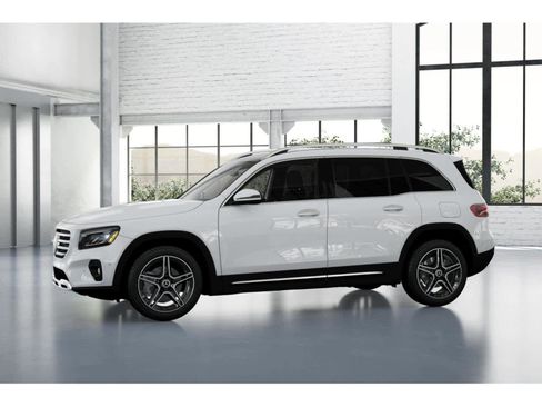 New 2026 Mercedes-Benz GLB 250 image 35