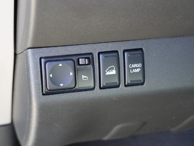 Used 2020 Nissan Frontier PRO-4X AWD/4WD image 30