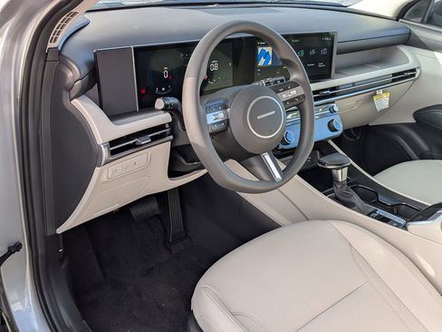 New 2025 Hyundai Tucson SEL image 8