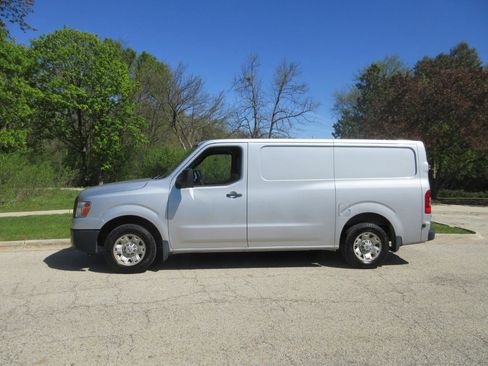 Used 2016 Nissan NV 2500 SV RWD image 26