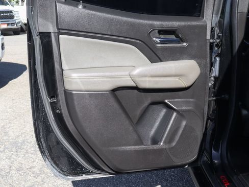 Used 2024 Chevrolet Colorado ZR2 w/ ZR2 Convenience Package III AWD/4WD image 42