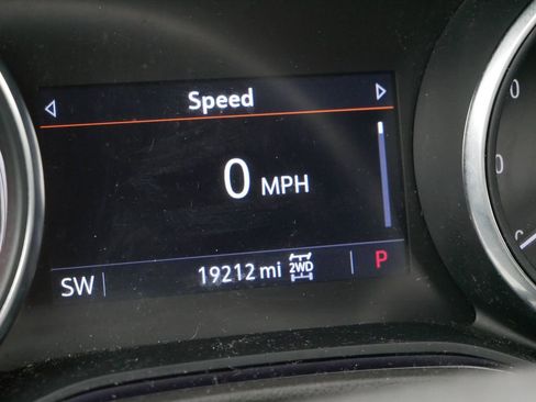 Used 2023 Buick Encore GX Select AWD/4WD image 37