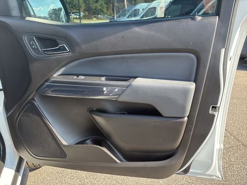 Used 2019 Chevrolet Colorado Z71 w/ LPO, Premium Interior Package image 20
