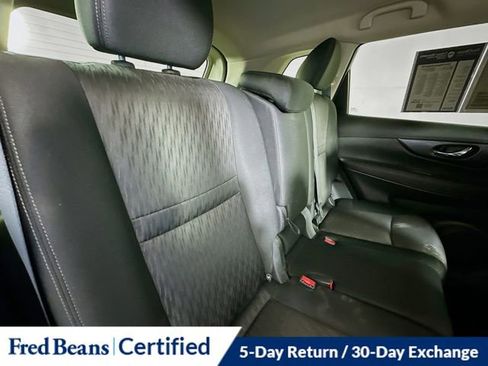 Used 2018 Nissan Rogue SV w/ Premium Package image 29