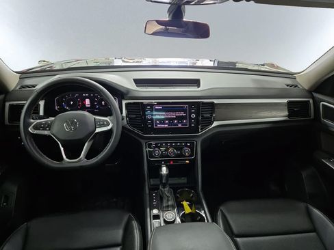 Used 2023 Volkswagen Atlas SE w/ Panoramic Sunroof Package AWD/4WD image 13