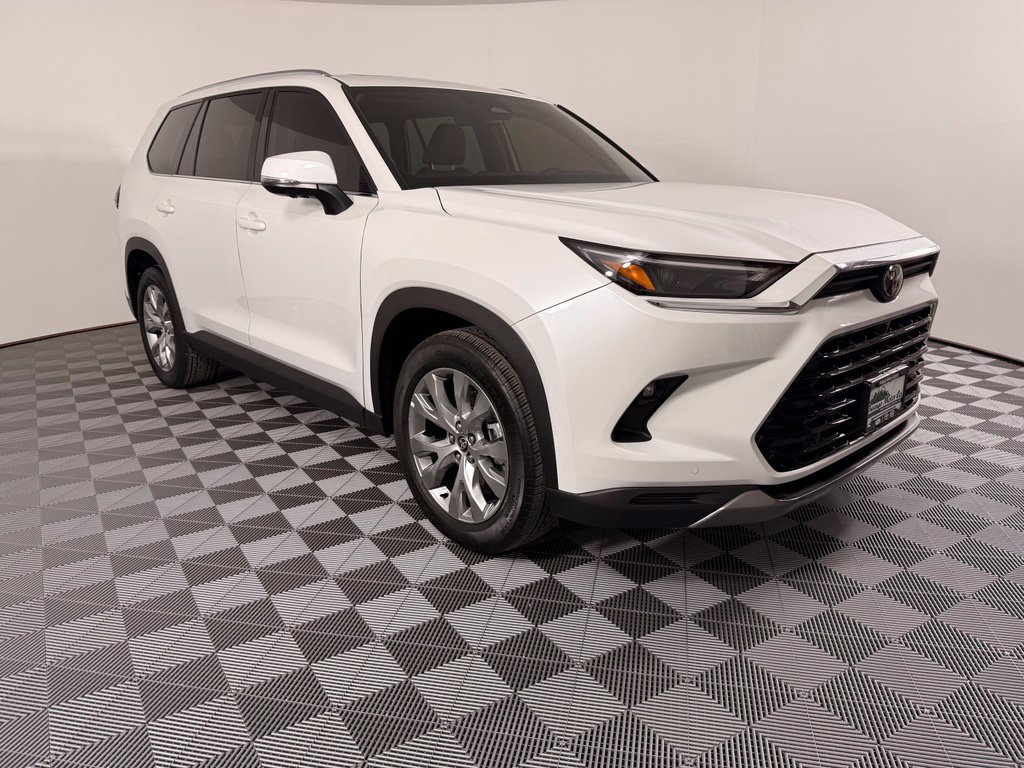 Certified 2026 Toyota Grand Highlander AWD image 5