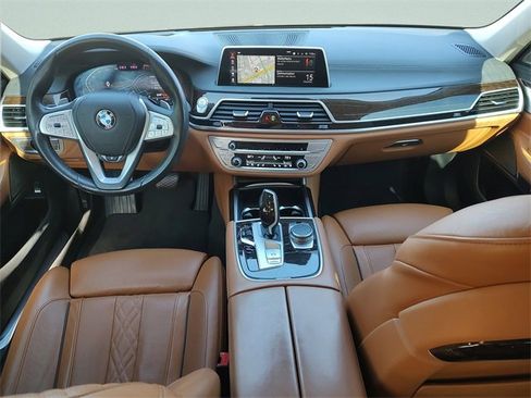 Used 2022 BMW 750i xDrive 750i xDrive image 12
