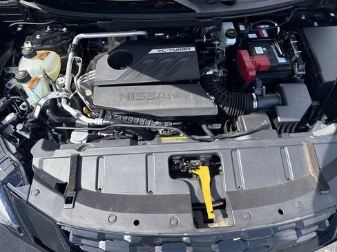 Used 2023 Nissan Rogue SV w/ SV Premium B Package image 23
